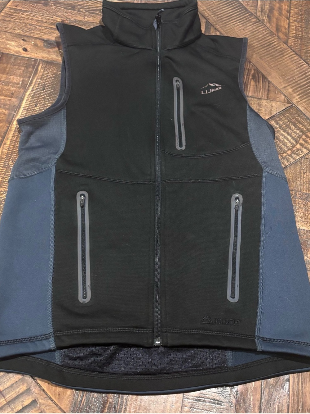 L.L. Bean Men’s Black and Gray Softshell Vest with Pockets in size Small.